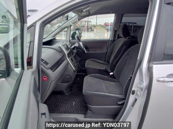 Used 2009 AT toyota noah ZRR75G Image[14]