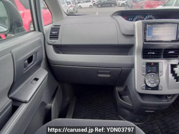 Used 2009 AT toyota noah ZRR75G Image[18]