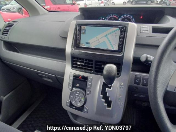 Used 2009 AT toyota noah ZRR75G Image[23]