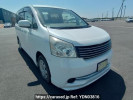 Toyota Noah ZRR70G