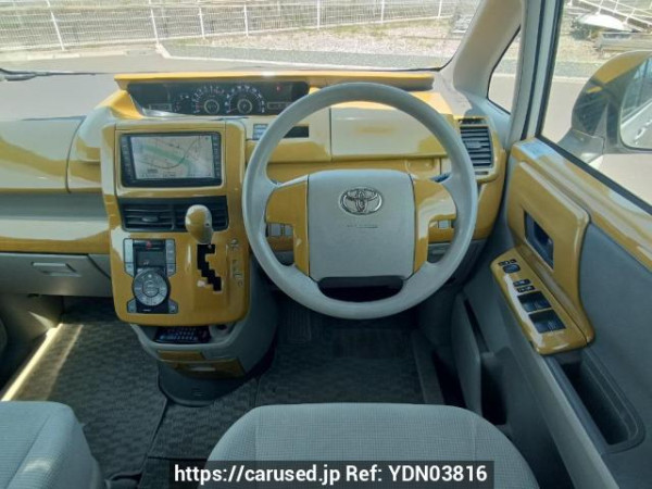 Used 2008 AT toyota noah ZRR70G Image[20]