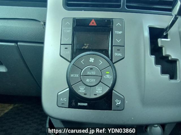 Used 2009 AT toyota voxy ZRR70W Image[25]