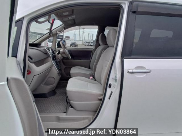 Used 2009 AT toyota noah ZRR70G Image[14]