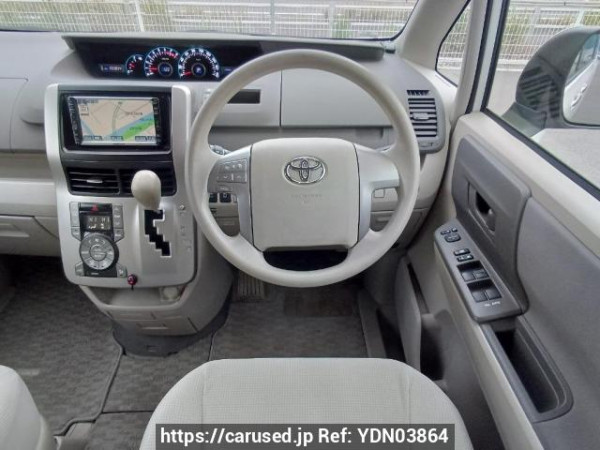 Used 2009 AT toyota noah ZRR70G Image[20]