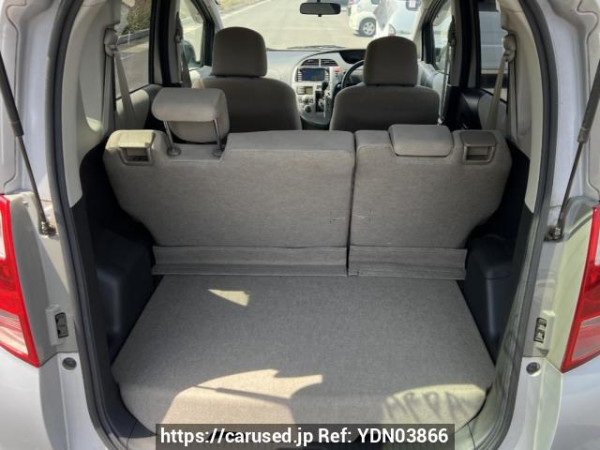 Used 2005 AT toyota ractis NCP105 Image[6]