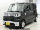 Daihatsu Wake LA700S