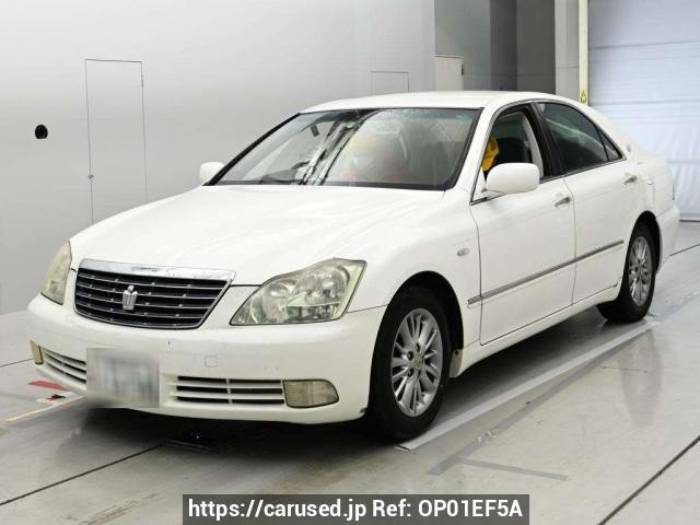 2005 Toyota Crown GRS182