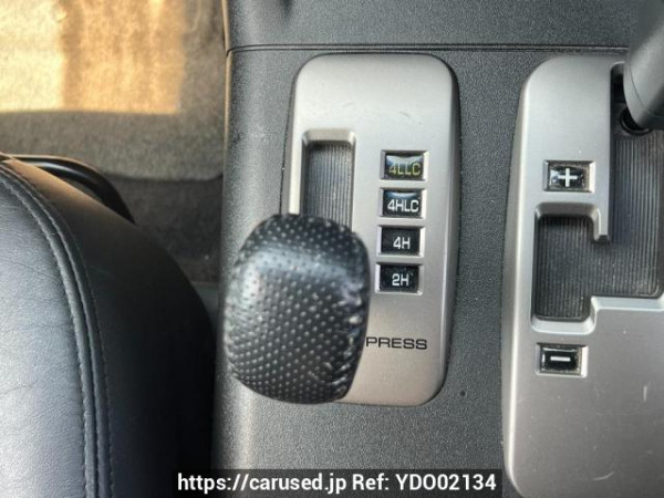 Used 2005 AT mitsubishi pajero V73W Image[28]