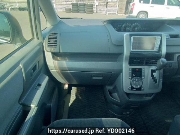 Used 2010 AT toyota noah ZRR70G Image[19]