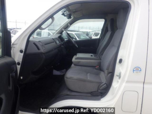 Used 2009 AT toyota regiusace-van TRH200V Image[12]