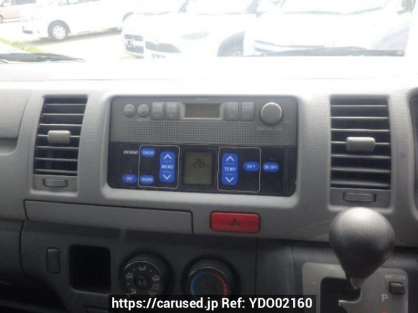 Used 2009 AT toyota regiusace-van TRH200V Image[18]