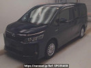 Toyota Voxy ZWR80G