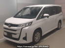 Toyota Noah MZRA95W