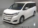 Toyota Noah ZWR80G