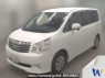 Used 2013 AT toyota noah ZRR70G Image[0]