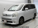 Toyota Voxy ZRR70W