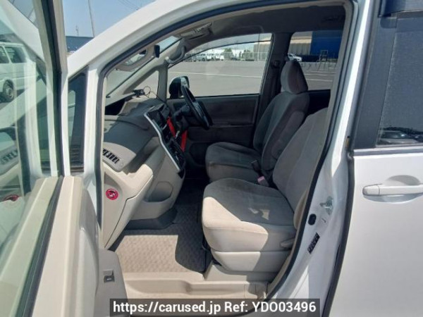 Used 2011 AT toyota noah ZRR70G Image[13]
