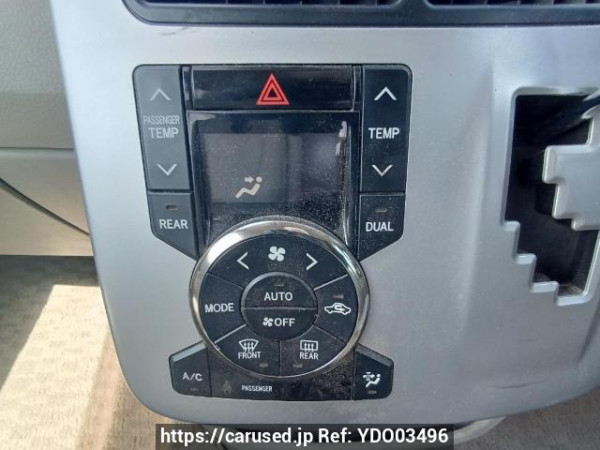 Used 2011 AT toyota noah ZRR70G Image[23]