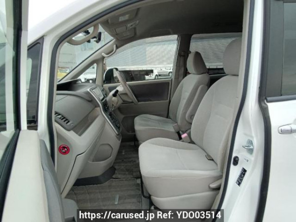 Used 2009 AT toyota noah ZRR75G Image[13]