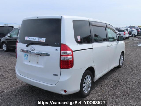 Used 2010 AT toyota noah ZRR70G Image[6]