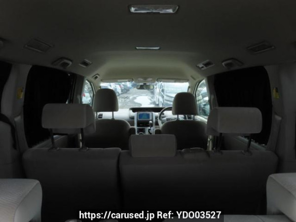 Used 2010 AT toyota noah ZRR70G Image[9]