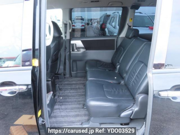 Used 2010 AT toyota voxy ZRR70W Image[14]