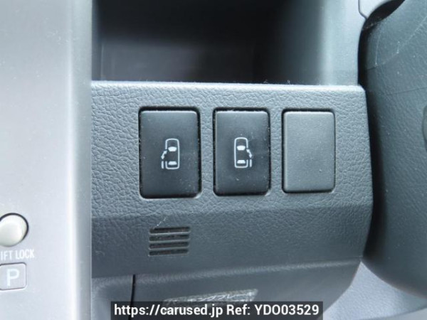 Used 2010 AT toyota voxy ZRR70W Image[24]