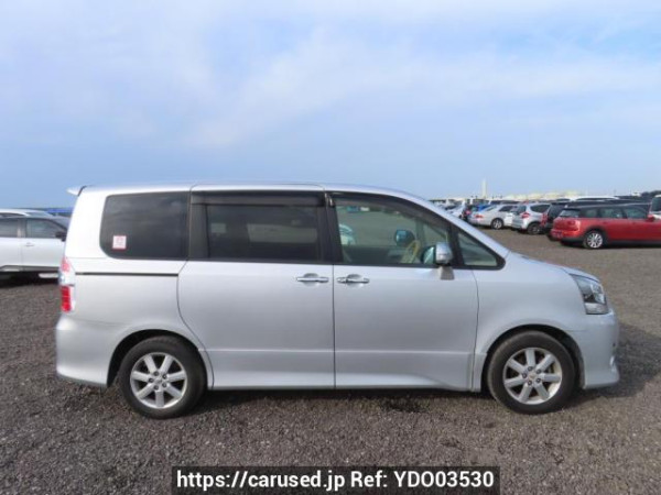 Used 2010 AT toyota noah ZRR70W Image[7]