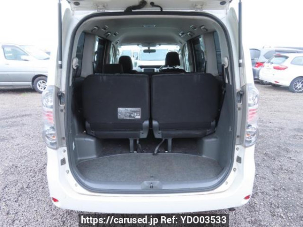 Used 2009 AT toyota voxy ZRR70G Image[8]