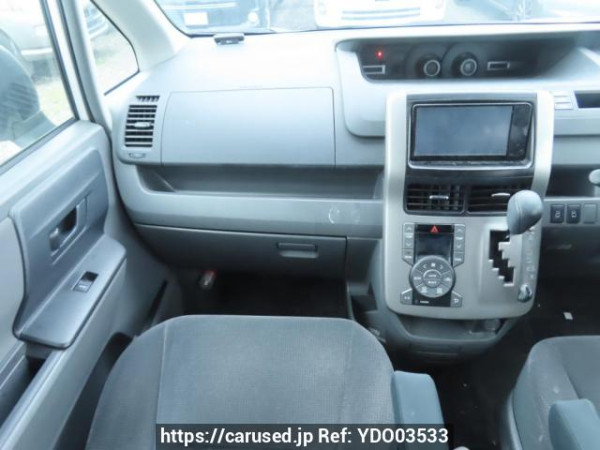 Used 2009 AT toyota voxy ZRR70G Image[23]