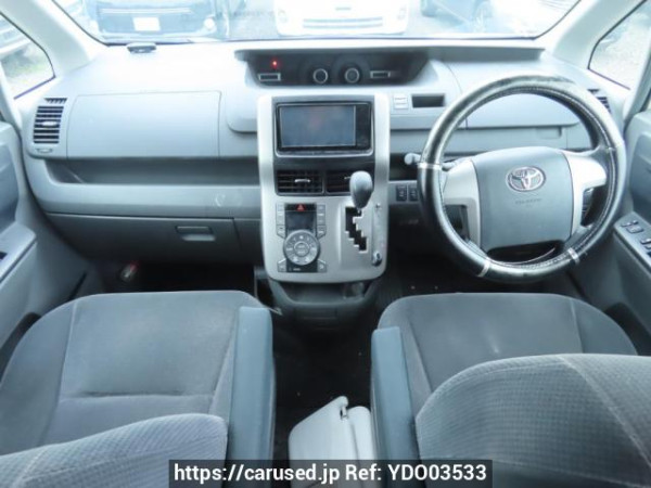 Used 2009 AT toyota voxy ZRR70G Image[24]