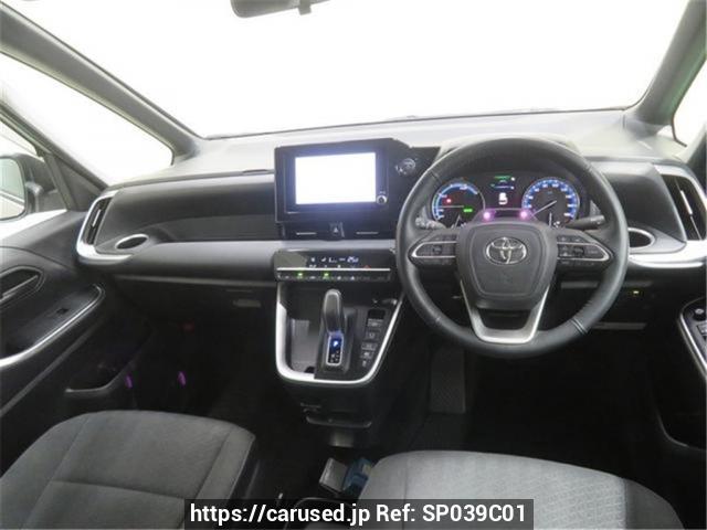 Buy Used 2024 Toyota Noah ZWR92W (SP039C01) - Carused.jp