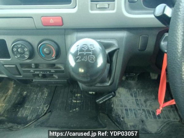Used 2006 MT toyota hiace-van KDH205V Image[25]