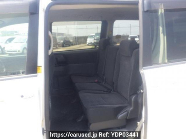 Used 2009 AT toyota voxy ZRR70G Image[14]
