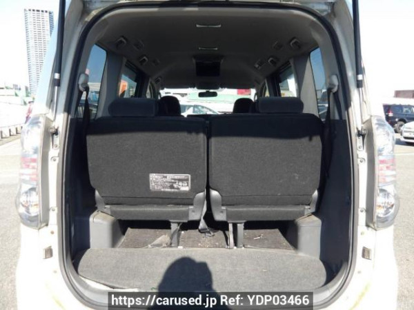 Used 2008 AT toyota voxy ZRR70G Image[8]