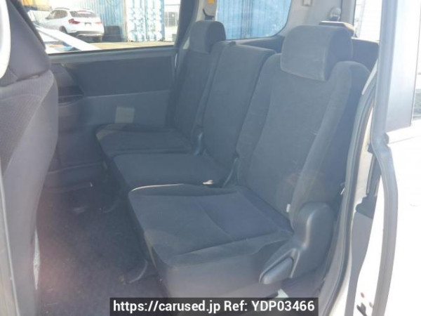 Used 2008 AT toyota voxy ZRR70G Image[16]