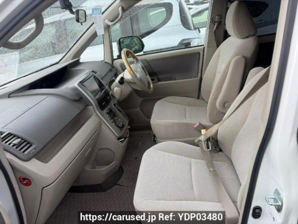 Used 2009 AT toyota noah ZRR70G Image[6]