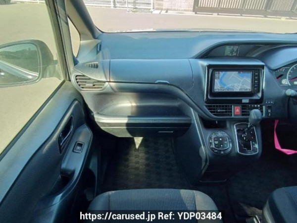 Used 2015 AT toyota noah ZRR80G Image[18]