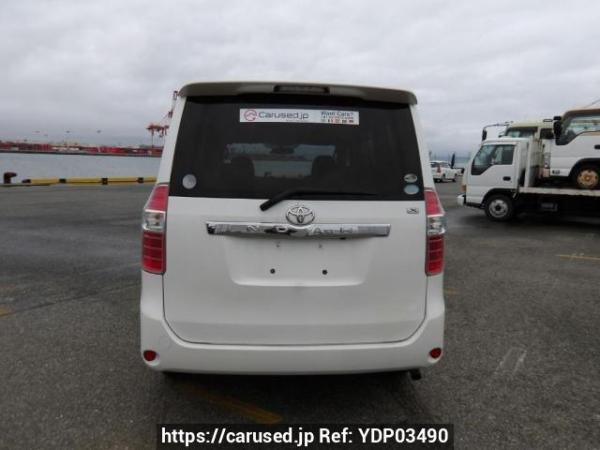 Used 2009 AT toyota noah ZRR70G Image[5]