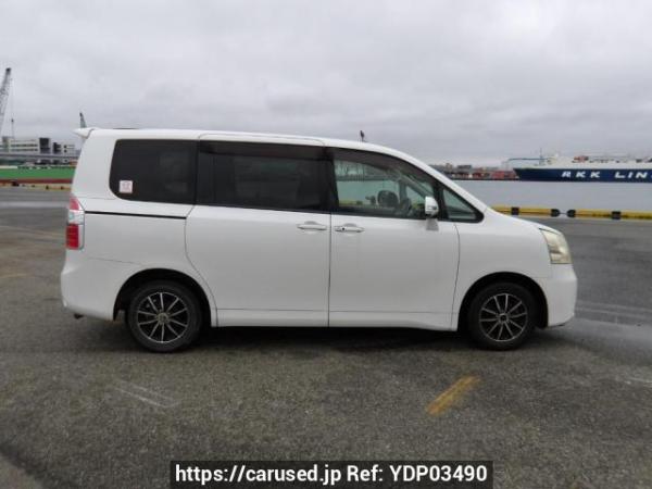 Used 2009 AT toyota noah ZRR70G Image[7]