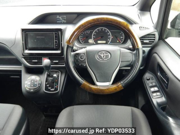 Used 2014 AT toyota noah ZRR80G Image[19]