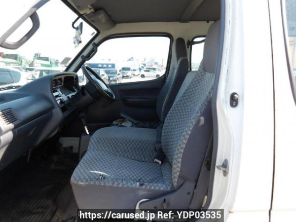 Used 2004 AT toyota hiace-van TRH112V Image[13]