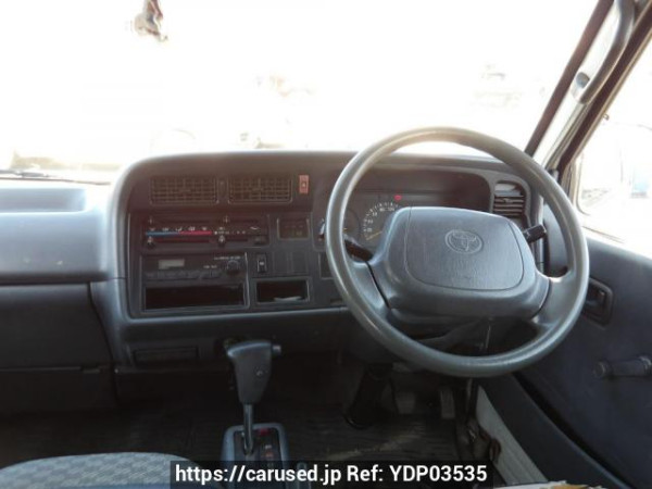 Used 2004 AT toyota hiace-van TRH112V Image[19]