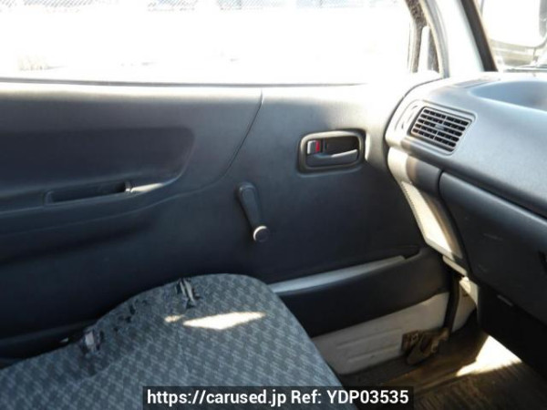 Used 2004 AT toyota hiace-van TRH112V Image[28]