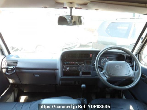 Used 2000 MT toyota regiusace-van RZH102V Image[15]