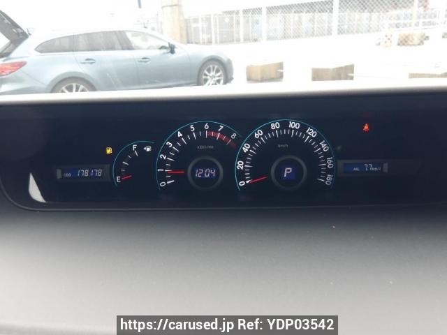 Buy Used 2009 Toyota Voxy ZRR70G (YDP03542) - Carused.jp