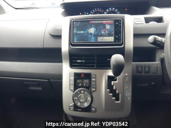 Used 2009 AT toyota voxy ZRR70G Image[23]