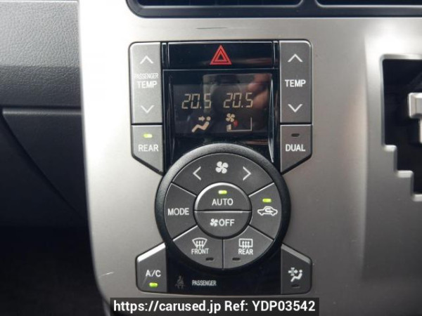 Used 2009 AT toyota voxy ZRR70G Image[24]