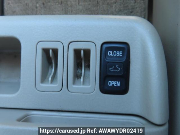 Used 2005 AT toyota alphard MNH10W Image[33]
