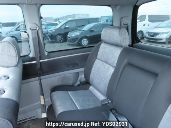 Used 2000 AT toyota regius-wagon RCH41W Image[19]